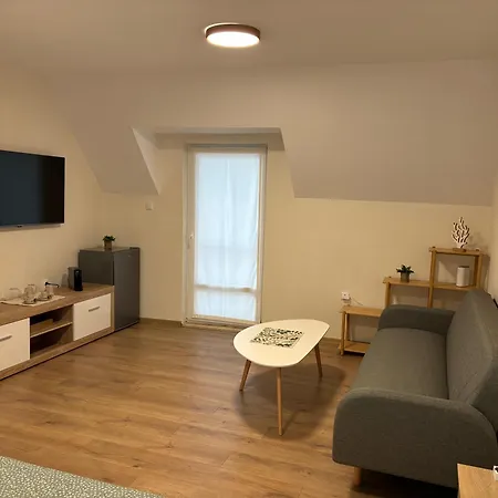 студио за гости при нана 3* ブルガス