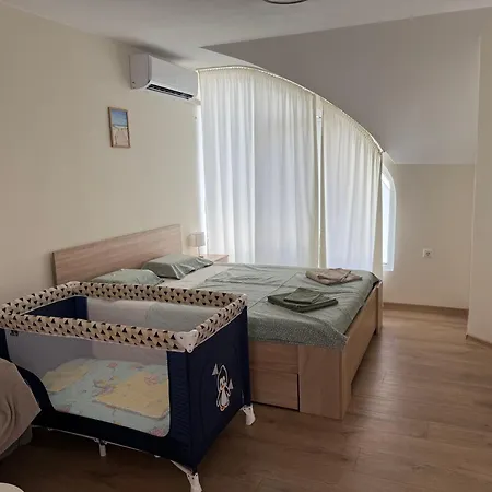 студио за гости при нана Burgas City